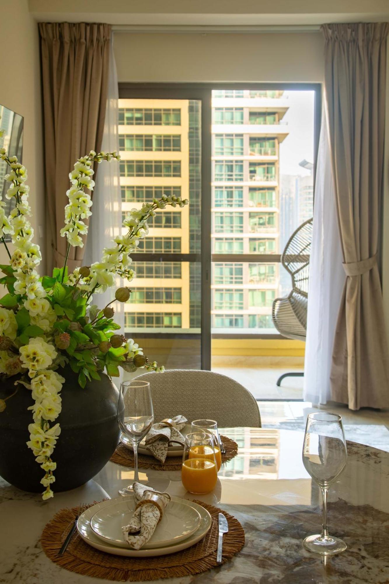 Happy Academia Jbr Apartamento Dubai Exterior foto